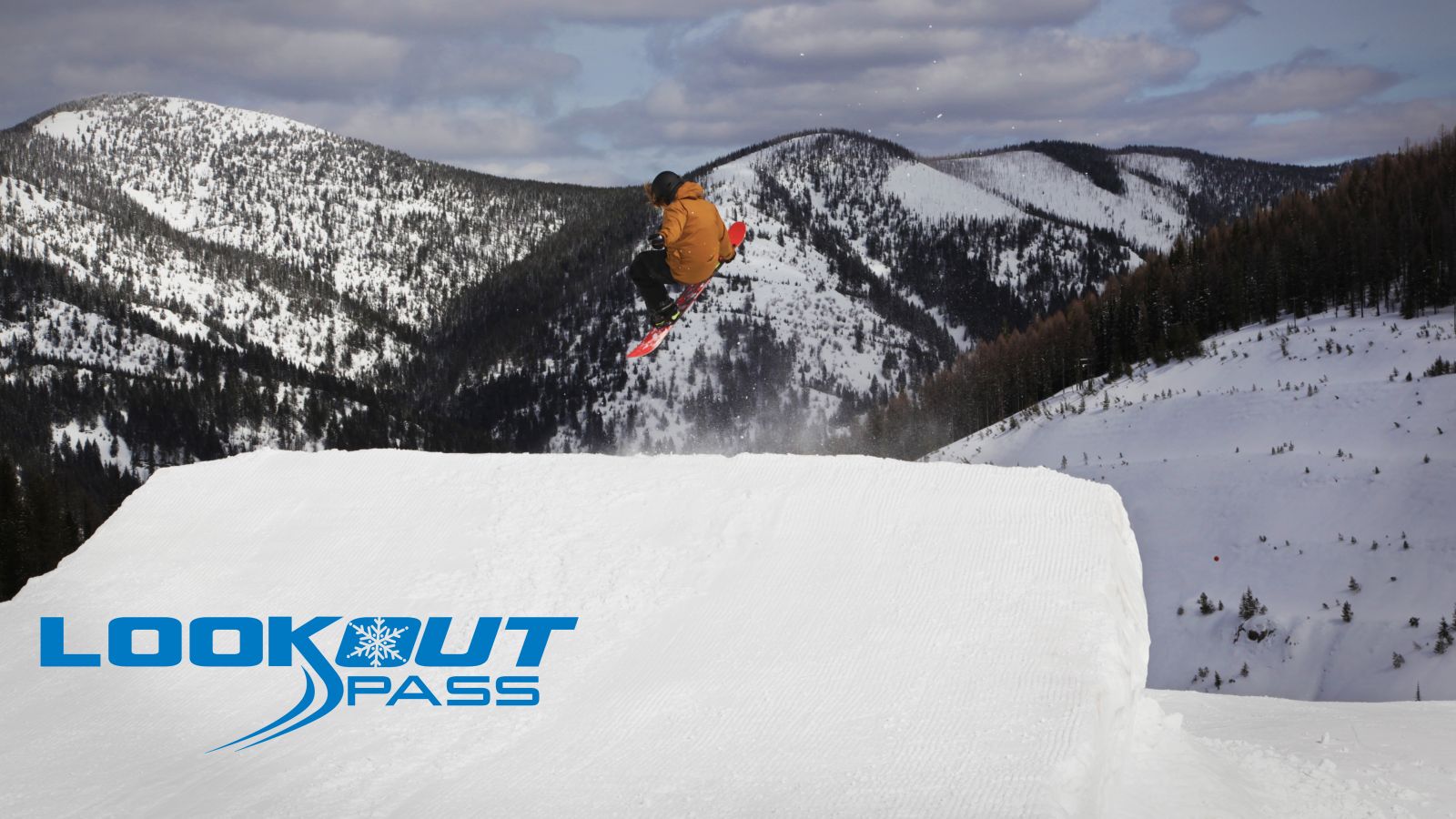 Craig jumping at Lookout Pass in the Terrain Parks